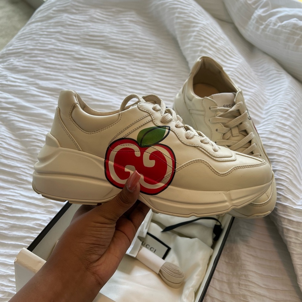 Gucci Sneakers